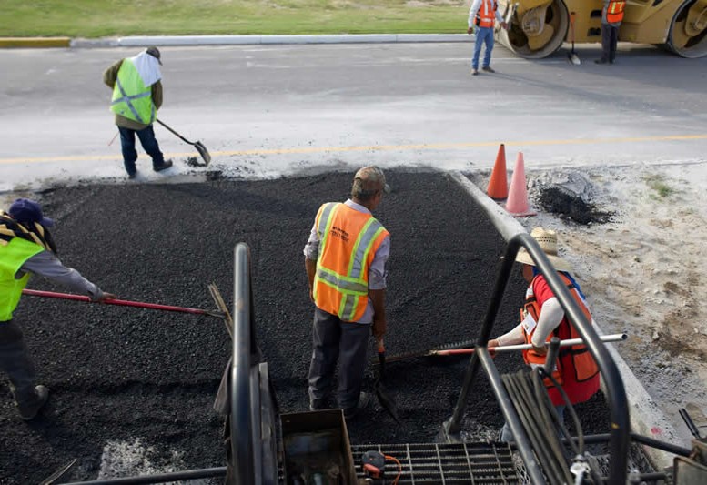 Muestra obra civil de pavimentación.